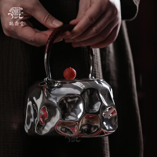 鹤鼎堂银壶闻天系列崧高汤沸大锤目纹（银色）（缺货） 商品图3