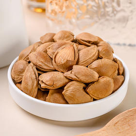 新疆手剥小白杏杏核AWJM