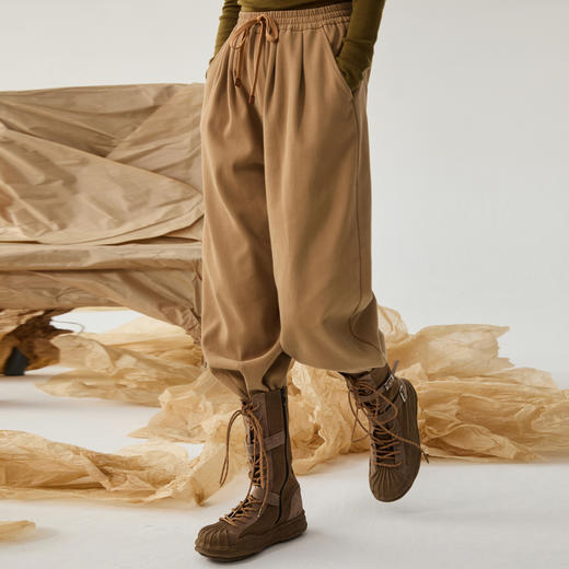 谜底直筒裤女2024冬款百搭松紧腰宽松休闲裤卫裤九分裤244MK1559 商品图1