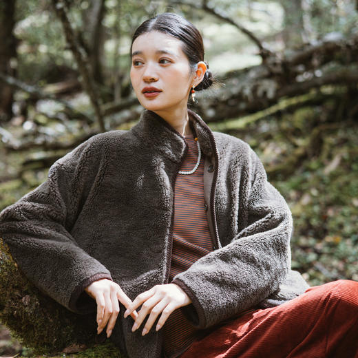 绽放旅行女装767朵/全羊毛羊羔毛复合麂皮绒双面可穿开襟短外套 商品图0