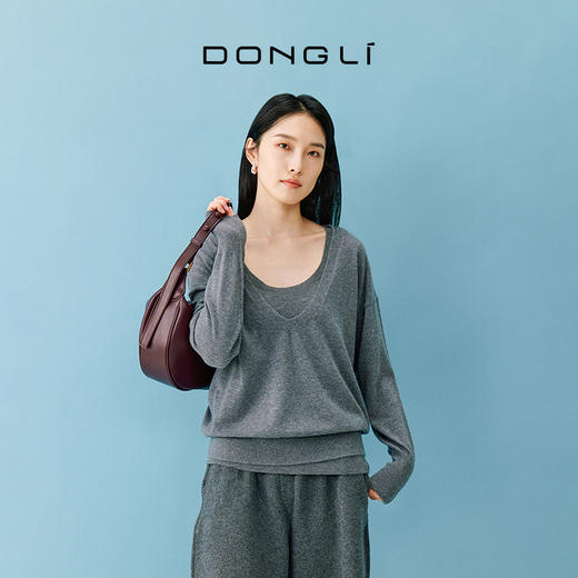 小山羊绒 东黎羊绒 女士秋冬季针织 大V领羊绒纯色宽松简约   DWBS4671AN 商品图1