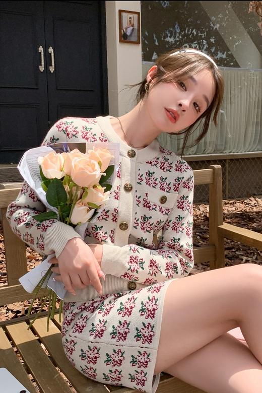amadella 甜美款花朵图案开衫半裙针织套装 17303 商品图0