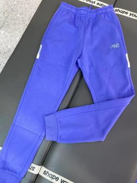 南3  特步童装  蓝色长裤