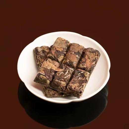 片仔癀茶系列-茶人一品 片仔癀寿眉360克盒装 茶汤杏黄 醇厚甘润 商品图5