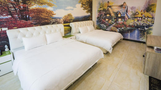 轻松民宿山景四人房大玩咖会员价 商品图0