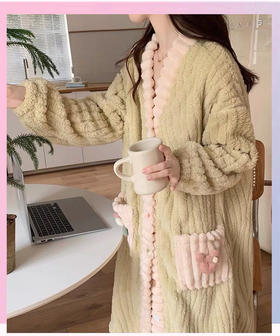 【家居百货】💖爱惨了！好乖！好甜！请全世界为我的睡衣疯狂!【彩虹居家睡袍】行走小暖炉🔥双面珊瑚绒面料 亲肤柔软细腻 精致又好看 不买套这天理难容!超级柔软超级温暖的睡衣🎂🍧🍡🧁🍦