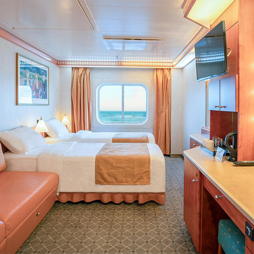 【爱达邮轮·地中海号】国产大型游轮·日韩免签【广州/厦门出发】  （注意：票价因航次、路线实时变化，务必咨询客服查实时票价，请勿静默下单） 商品图2