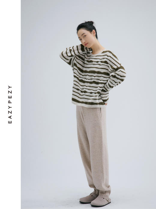 千层蛋糕圆领条纹羊绒衫 商品图1