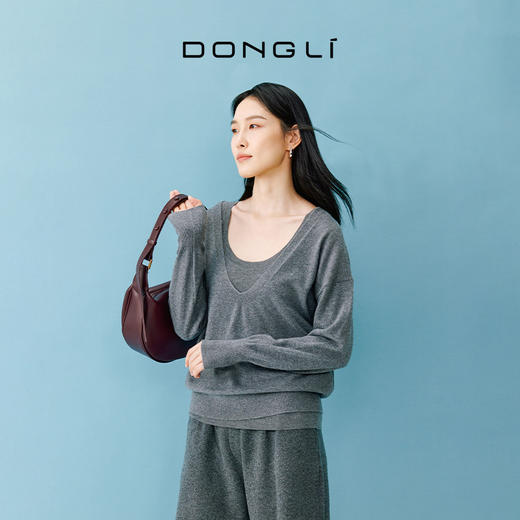 小山羊绒 东黎羊绒 女士秋冬季针织 大V领羊绒纯色宽松简约   DWBS4671AN 商品图6
