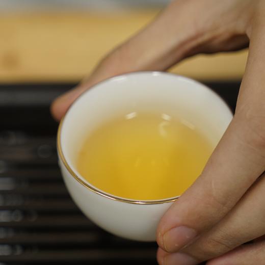 周五秒杀| 蟒蛇箐 白茶园 易武小高杆 青龙潭 普洱茶 生茶 200g/饼 商品图5