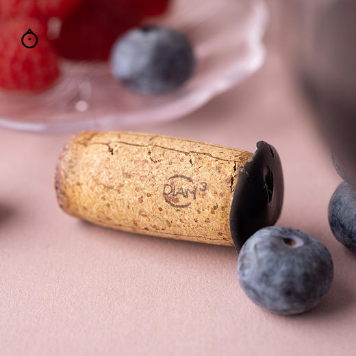 企鹅市集|黑龙江伊春蓝莓酒 橡木桶陈酿果酒 干型/半干型/半甜型 多种莓果酿造 商品图2