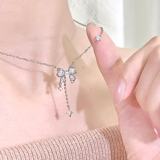 卡蒂罗/KADER 灵动结系列 心动甜梦流苏项链 满镶宝石在逃公主梦幻甜美蝴蝶结吊坠 原创设计圣诞配饰 生日纪念日 商品图3