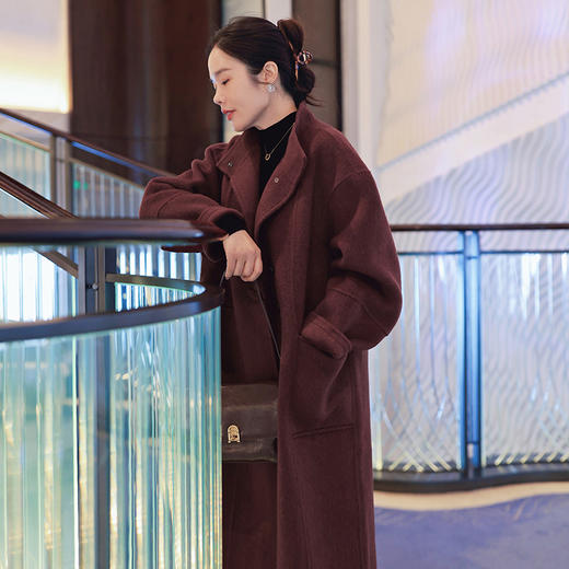 5%羊驼95%羊毛 廓形感简洁赤红色双面呢大衣 商品图2