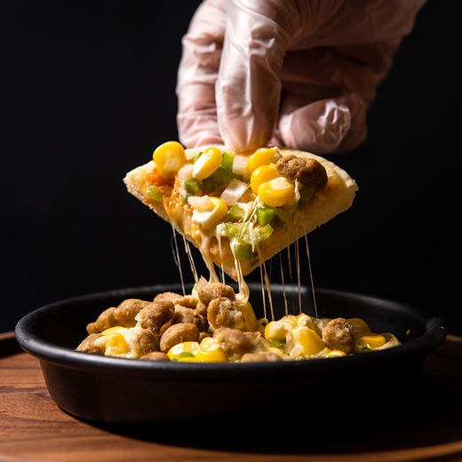 【现做现发】蓝丽隆小披萨芝士碎牛肉粒披萨榴莲披萨  半成品 加热即食 商品图0