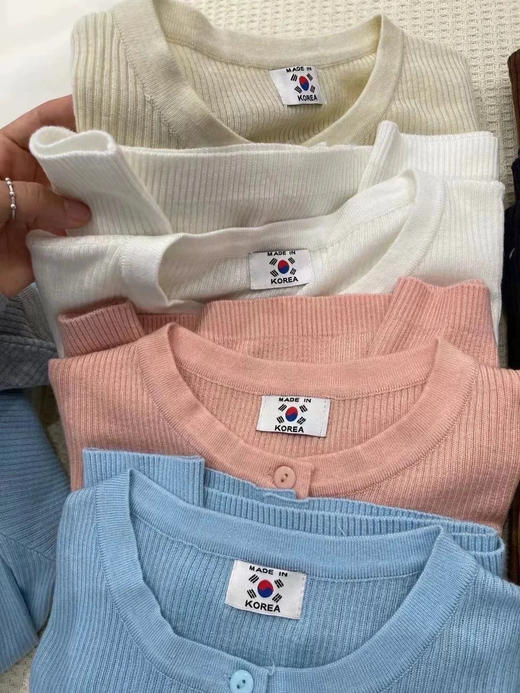 老米优品 / 温柔穿搭 bi入！《柔软又松弛的薄款细羊毛开衫》ins风 简约设计感 南方菇凉穿三季的单品！ 商品图1