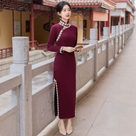 HQ-351复古新中式旗袍2024秋季新款长袖改良高档国风连衣裙年轻气质长款 商品图1