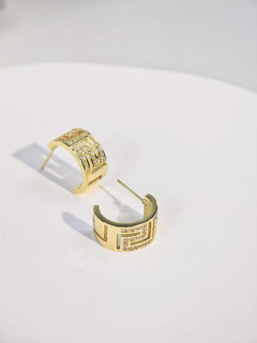 🎈秋冬新款【MointPhoice七里香耳饰】🔥明艳大气！♥️连戴5天不撞款❗ 🌈一盒5对只要69💰 品牌直发🌷每一款都很百搭❗不挑脸型和🍀发型！ 商品图3