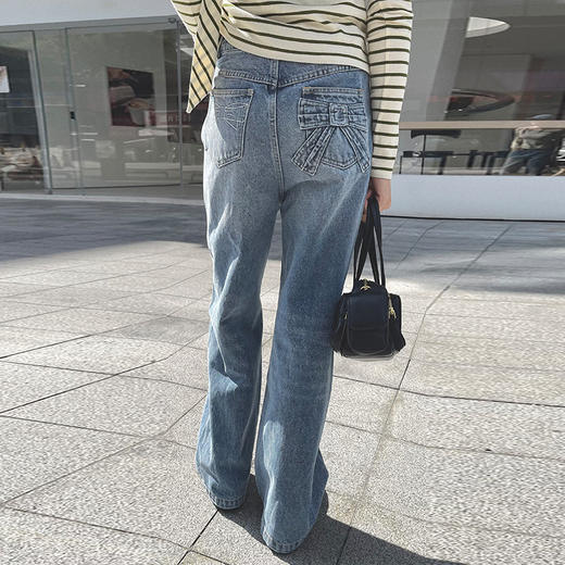 【顺丰包邮】42606 洛诗琳松弛感口袋蝴蝶结复古显瘦直筒牛仔裤704 商品图4