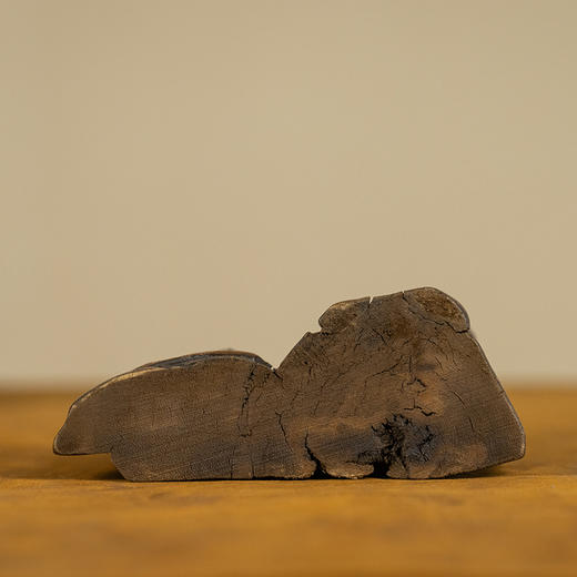 清 沉香木雕山水人物山子摆件 商品图3