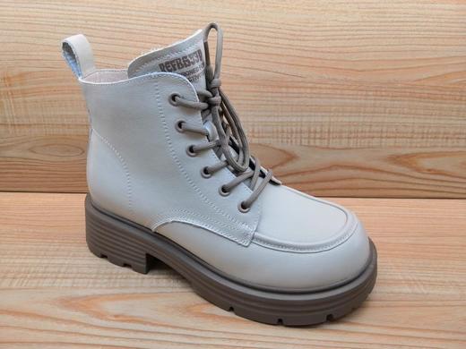 豪行正品女短靴22401793牛皮低跟时尚瘦瘦马丁靴 商品图1