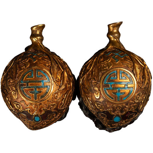 清 铜鎏金烧蓝寿桃形盖盒及红木透雕器座（一对） 商品图5