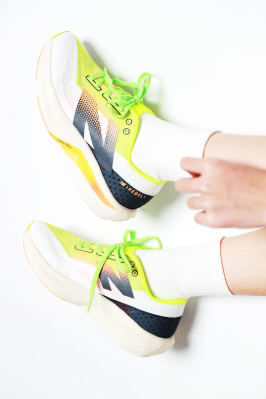 心动了的，显高显身材。复古专业缓震轻量竞速徒步跑步鞋A101880 商品图7