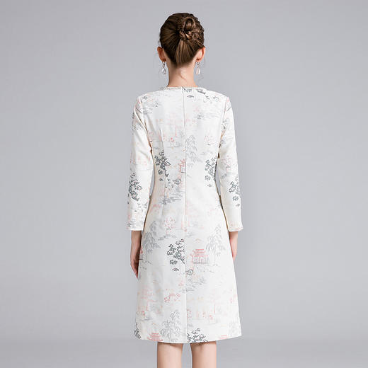 【高货deo】全新升级【铂金会员441/天猫599/差价158】(32645) 洛诗琳秋冬重工刺绣新中式连衣裙2024新款改良国风裙子 商品图3