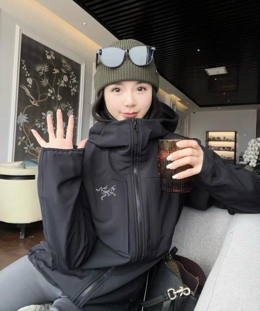 N厂ARCTERYX始祖鸟GAMMAMHOODY纯色保暖软壳连帽透气冲锋衣（MG） 商品图1