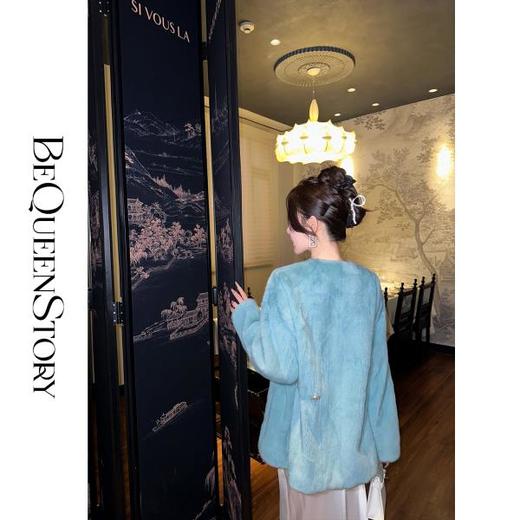 余潇潇【恋冬蓝宝石】高级时髦重工天鹅绒水貂毛皮V领收腰皮草外套 商品图4