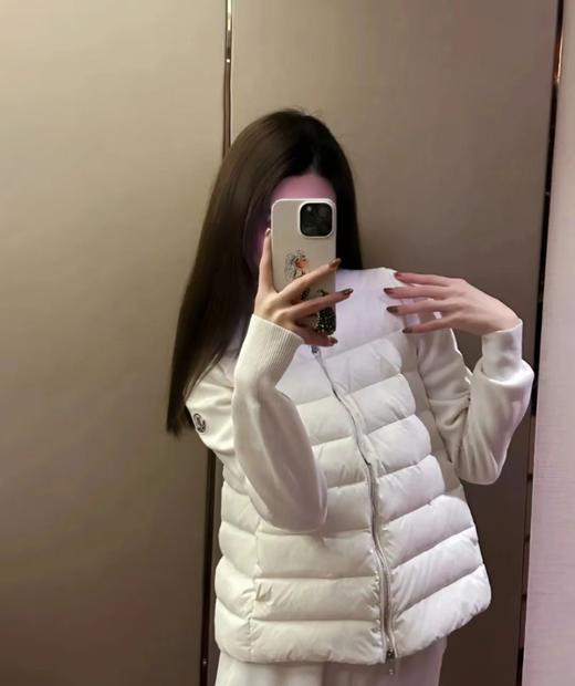 Moncler盟可睐 蒙口 FW22 纯色拼接绗缝立领含羽绒夹克外套（UY*FD） 商品图1