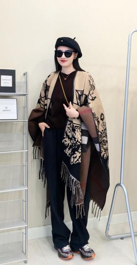 代工1:1稀缺捡漏双面皮滚边羊绒羊毛披肩大衣斗篷