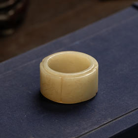 清 玉雕四灵海棠形发箍