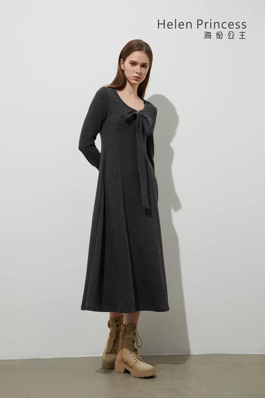 甜美蝴蝶结细带连衣裙 商品图6