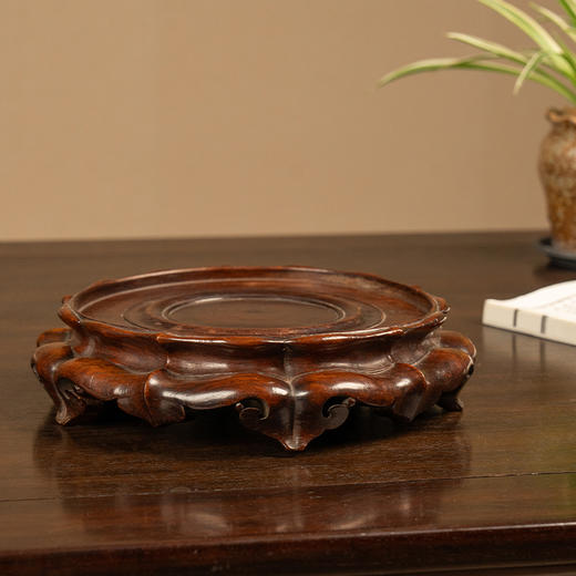 清 红木整挖云纹足菱口器座 商品图0
