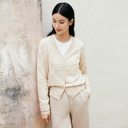玳莎剪毛全羊绒针织开衫女冬季新款时尚设计感V领毛衣上衣  ED33310 商品图1