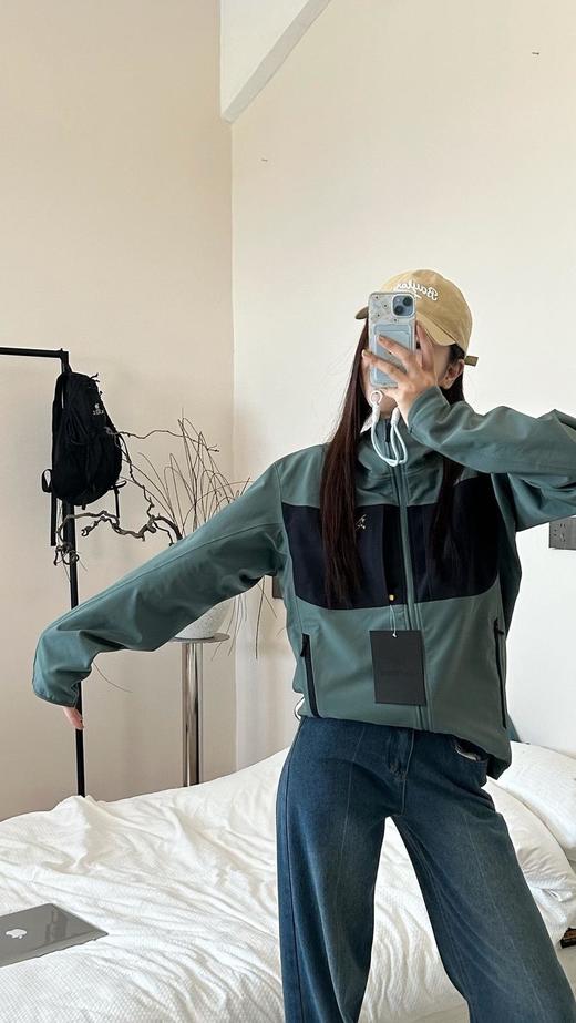 N厂ARCTERYX始祖鸟GAMMAMHOODY纯色保暖软壳连帽透气冲锋衣（MG） 商品图7