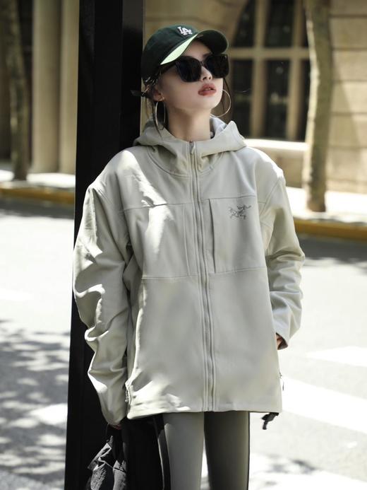 N厂ARCTERYX始祖鸟GAMMAMHOODY纯色保暖软壳连帽透气冲锋衣（MG） 商品图0