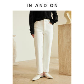 54486 IN AND ON 自由定理 脚口开衩直筒显瘦弹力牛仔裤