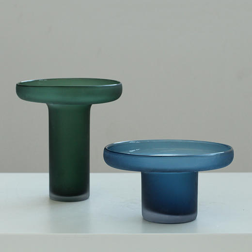 轻奢风创意克莱因蓝手工异形直筒磨砂玻璃花瓶客厅孔雀蓝台面花瓶 商品图1