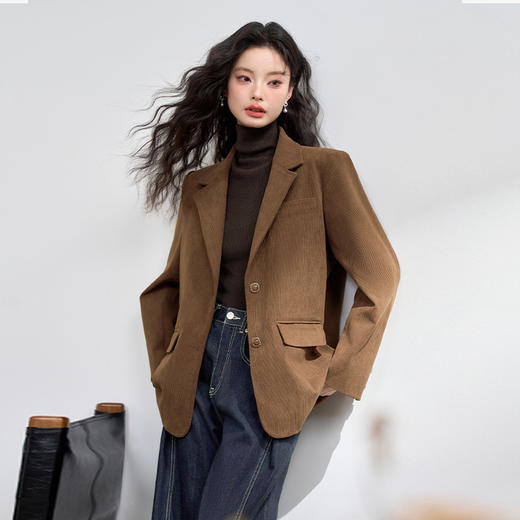西遇复古棕色灯芯绒外套女新款宽松垫肩翻领做旧西装13542622 商品图2