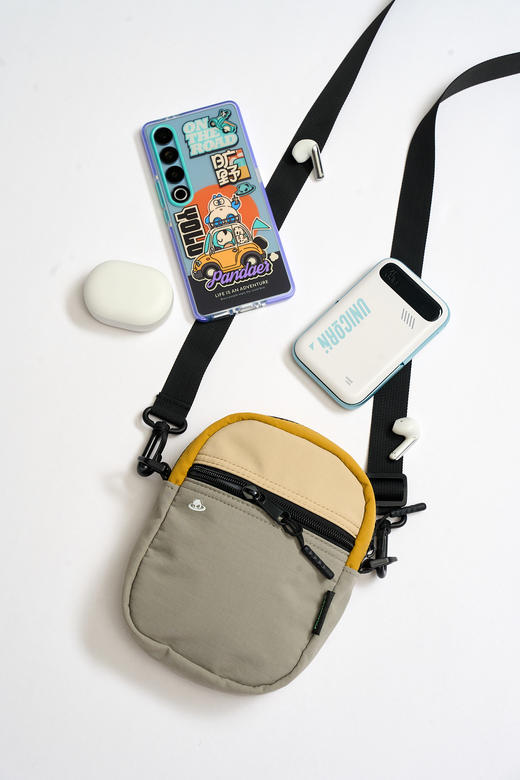 【赠品】【竹笋】 潮酷斜挎包 商品图3