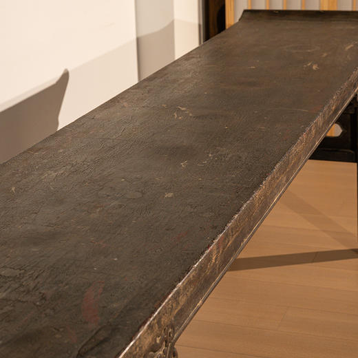 明 铁力木夹头榫螭龙纹翘头供案 商品图3