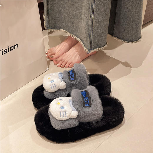 【可甜可盐！Kitty猫毛毛拖鞋】秋冬季懒人一脚蹬苹果绿Kitty猫毛毛拖鞋，增高厚底显腿长柔软脚感更舒适，少女外穿百搭厚底棉拖鞋QQ 商品图3