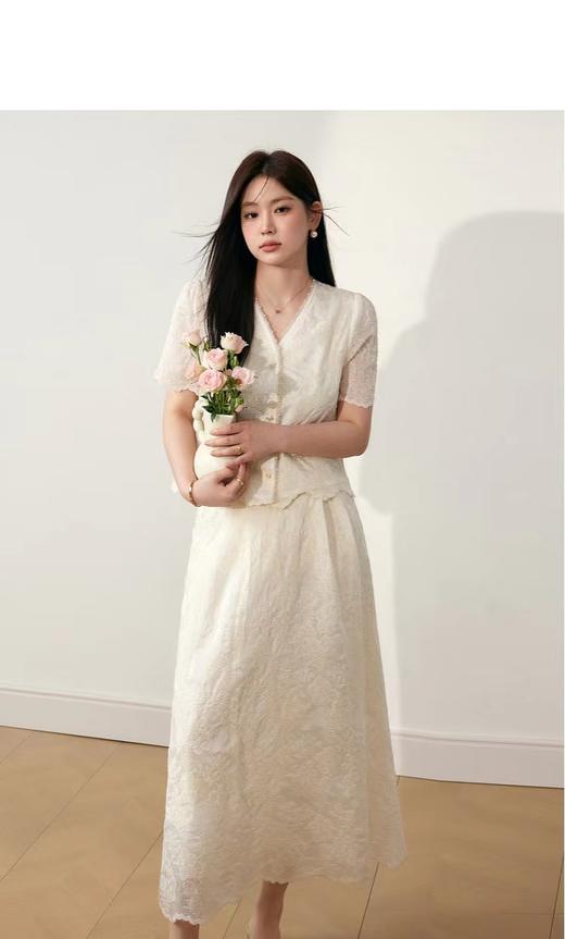 七夕福利-NO退（两件套）重工绣花蕾丝短袖➕半身裙套装-喜出 商品图2