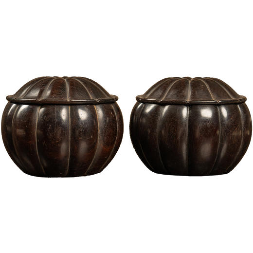 清中期 紫檀木雕瓜棱形围棋罐（一对） 商品图5