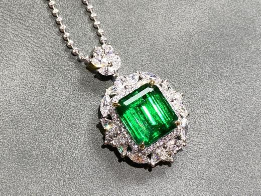 5.39ct祖母绿吊坠 商品图1