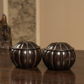 清中期 紫檀木雕瓜棱形围棋罐（一对）