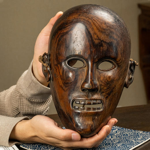 明 黄花梨一木整挖面具 商品图0