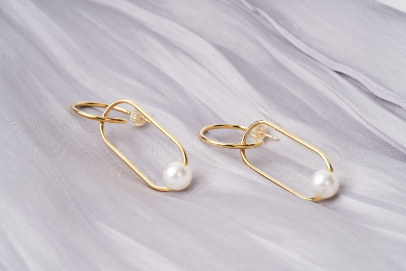 「快乐胶囊」Akoya珍珠18k金耳环