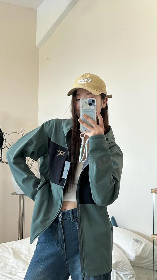 N厂ARCTERYX始祖鸟GAMMAMHOODY纯色保暖软壳连帽透气冲锋衣（MG） 商品图5